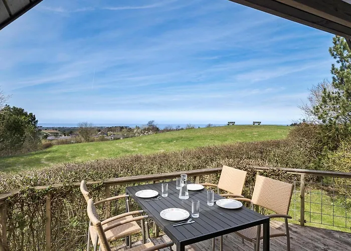 3 Bedroom Amazing Home In Farevejle